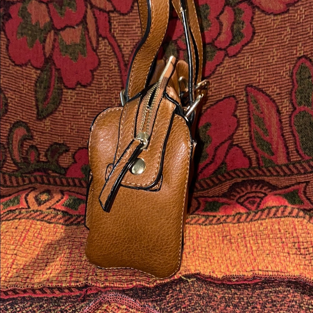 Forever 21 Brown Mini Bag with Structured Design - Picture 4 of 7
